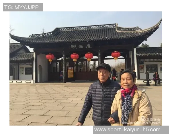 三十三载风雨同行,感恩有你一路相伴携手共进 三十三载风雨同行,感恩有你一路相伴携手共进